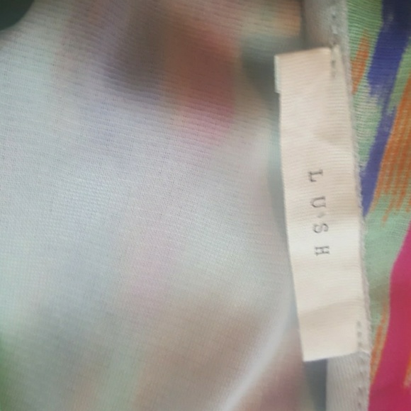 Lush Multi-Colored Patterned Dress - Picture 4 of 5